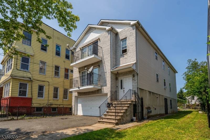 303-305 W Runyon St, Newark City, NJ 07108