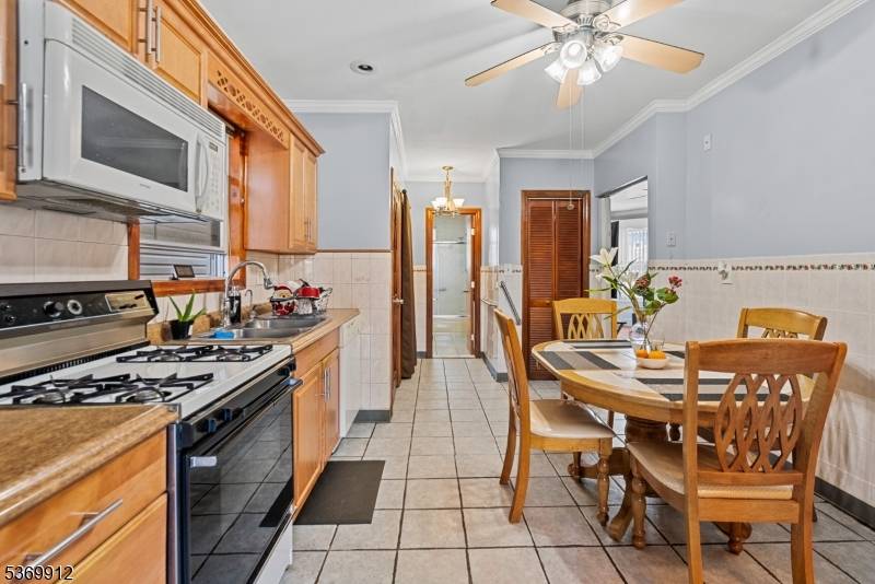 Elizabeth City, NJ 07202,612 Grier Ave