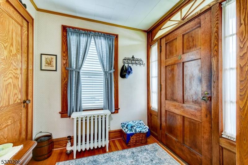 Somerville Boro, NJ 08876,224 E Cliff St