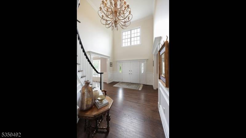 Bernards Twp., NJ 07920,20 Squire Ct