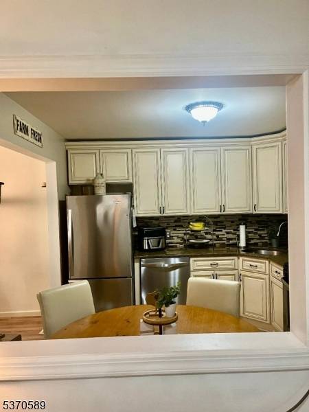 Totowa Boro, NJ 07512,42 Falls Bridge Dr