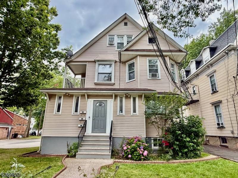 416 Chestnut St #2, Roselle Park Boro, NJ 07204
