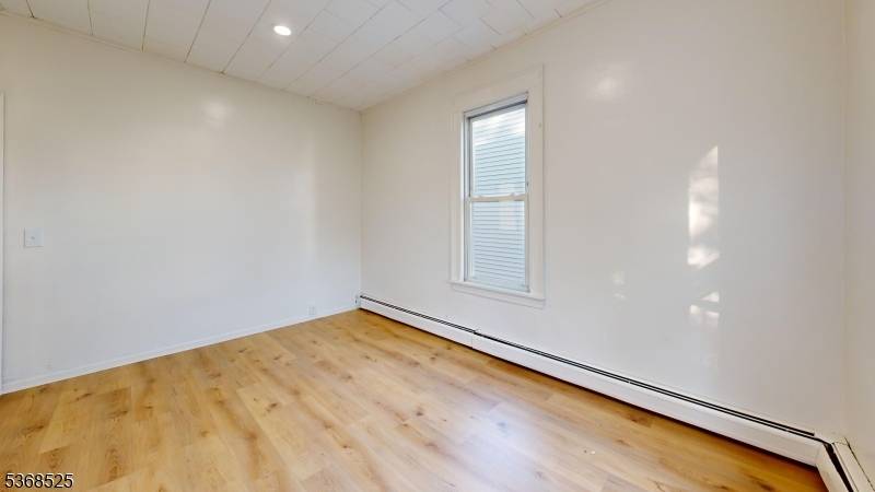 Paterson City, NJ 07503,28 Camden St