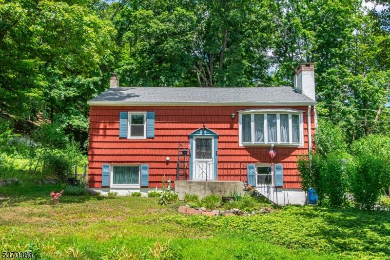 Kinnelon Boro, NJ 07405,34 Ricker Rd