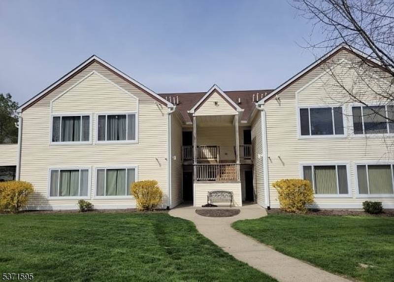 Hamburg Boro, NJ 07419,133 Falcon Ridge Way #133
