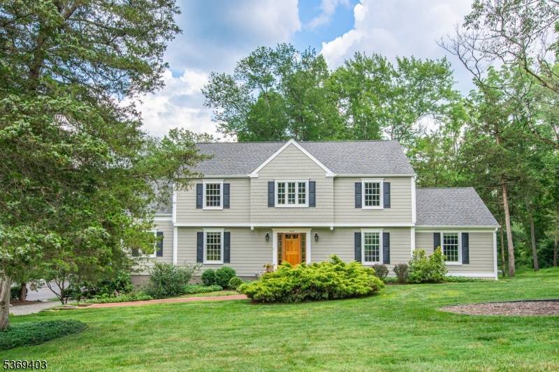 330 Grist Mill Dr, Bernards Twp., NJ 07920
