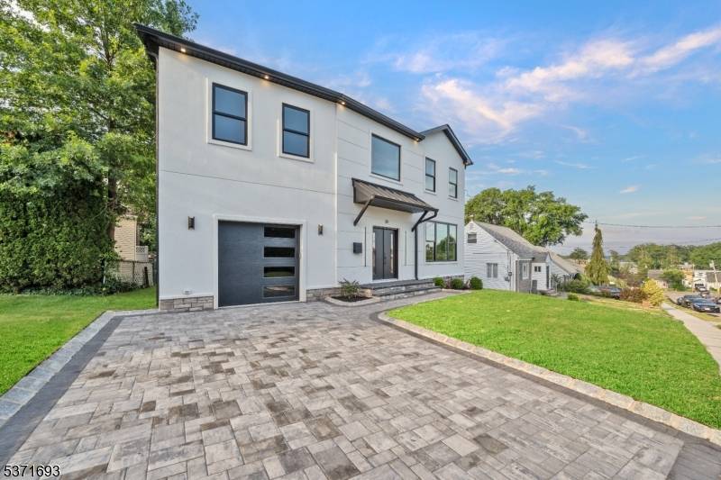 Clifton City, NJ 07012,30 Winding Way