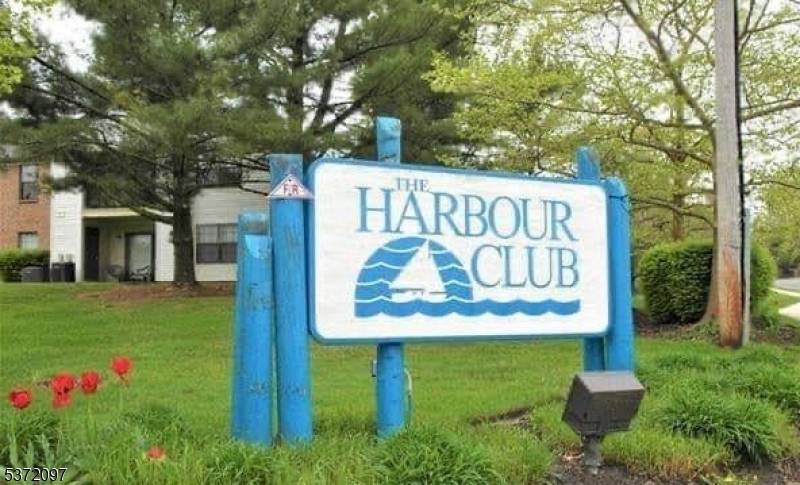 805 Sunshine Ct, Sayreville Boro, NJ 08859