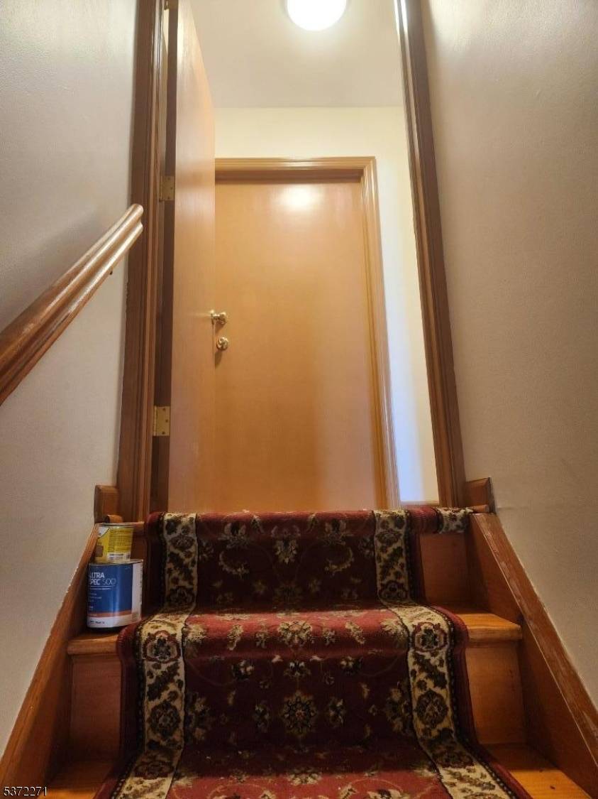 Bloomfield Twp., NJ 07003,17 Maple St #2a