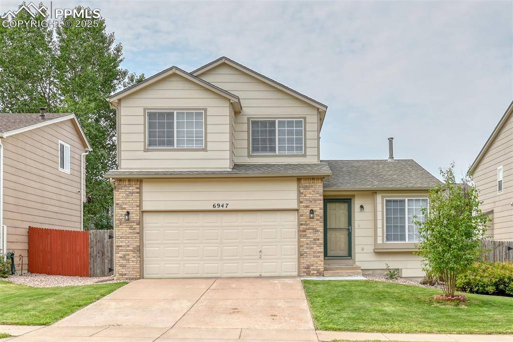 6947 Blackwatch LN, Colorado Springs, CO 80922