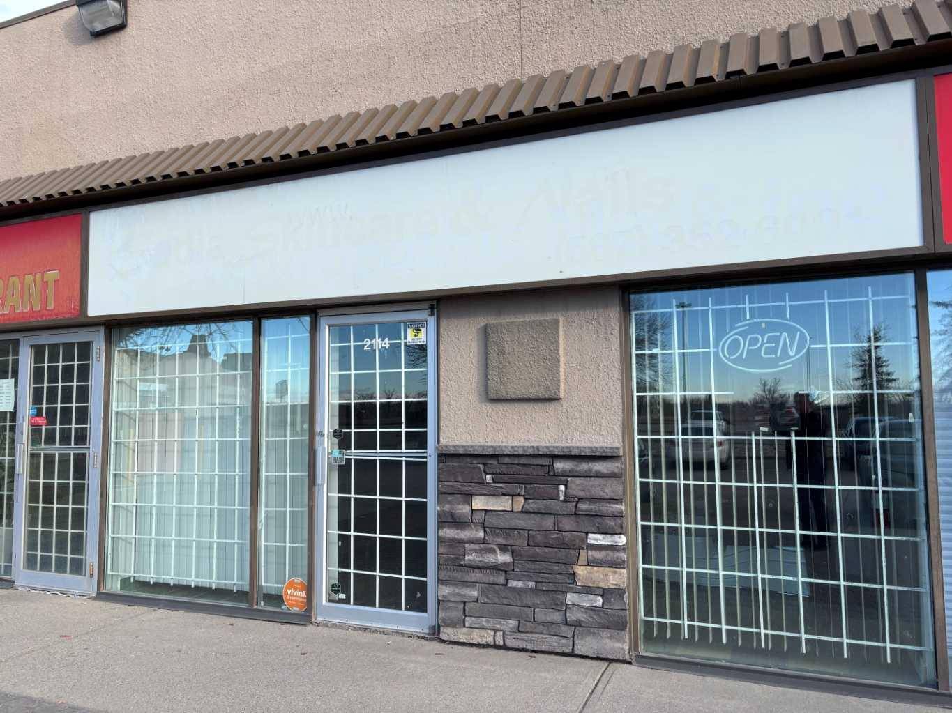 380 Canyon Meadows DR Southeast #2114, Calgary, AB T2J 7C3