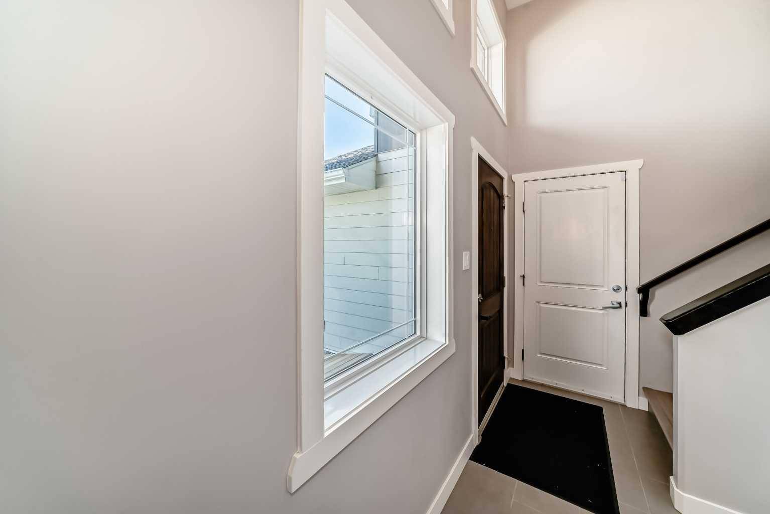 Lethbridge, AB T1J 5G5,612 AQUITANIA BLVD West