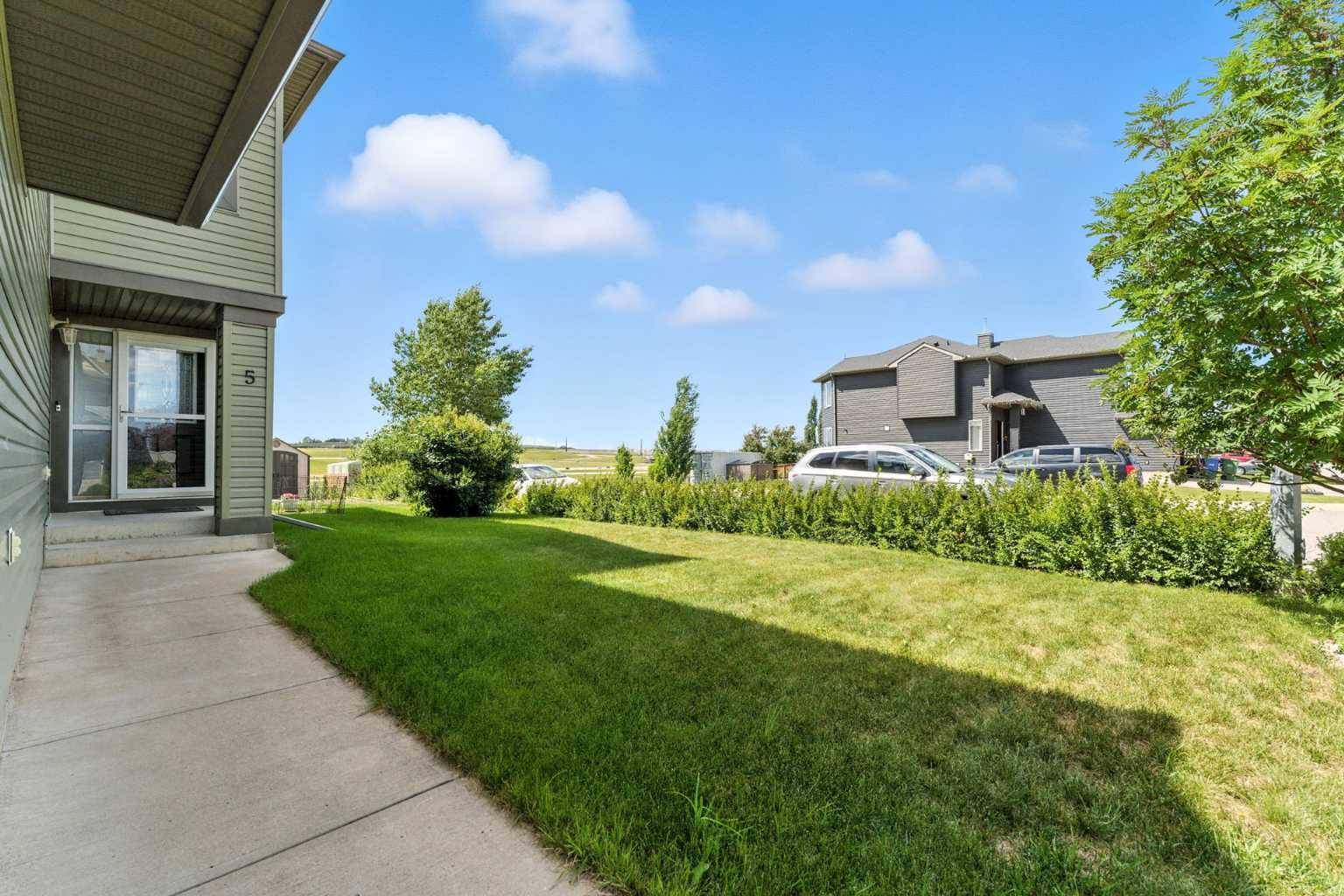 Calgary, AB T2Y5J3,5 Bridlecrest CT SW