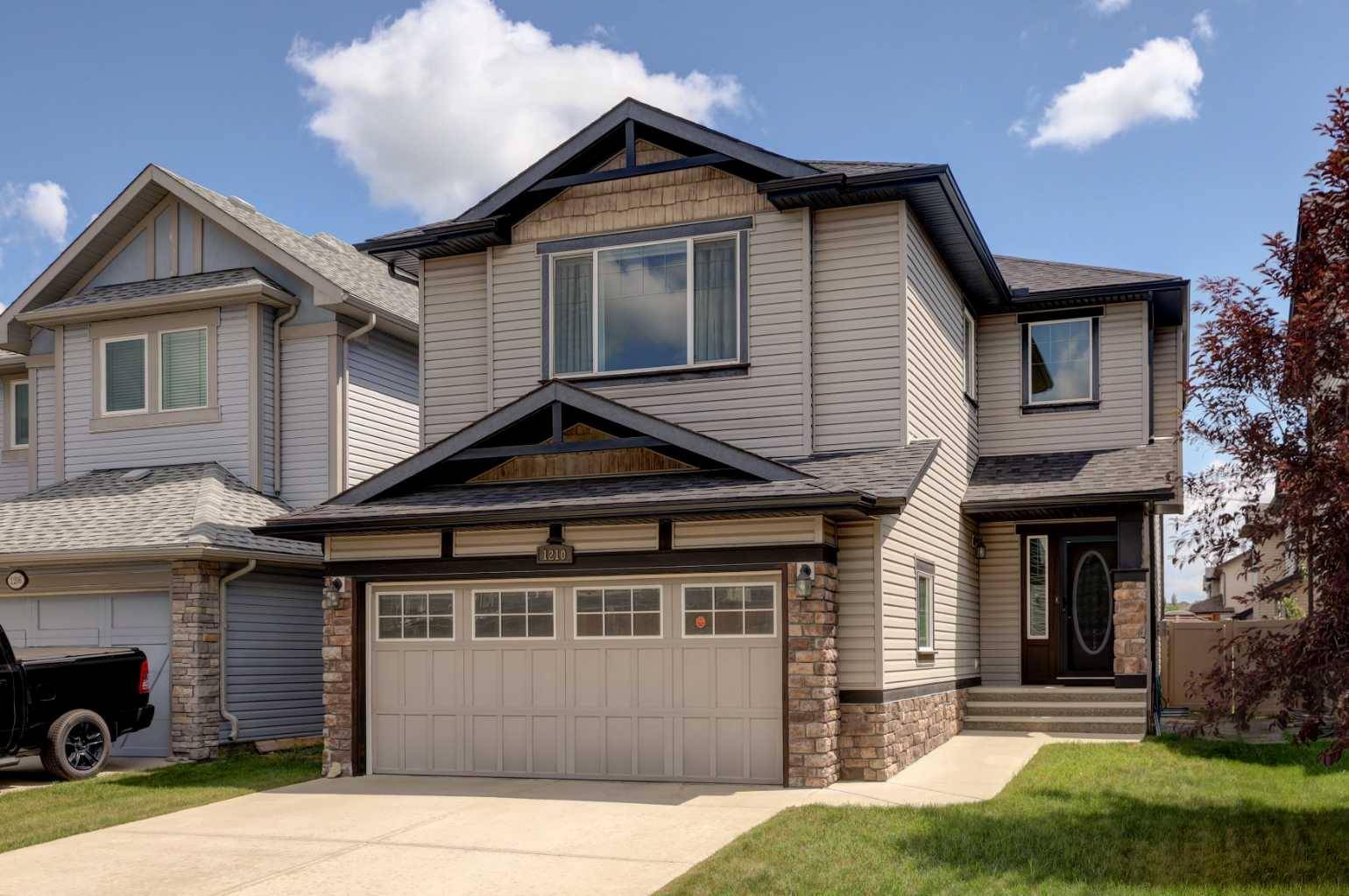 Airdrie, AB T4A 0E9,1210 Kingston CRES SE