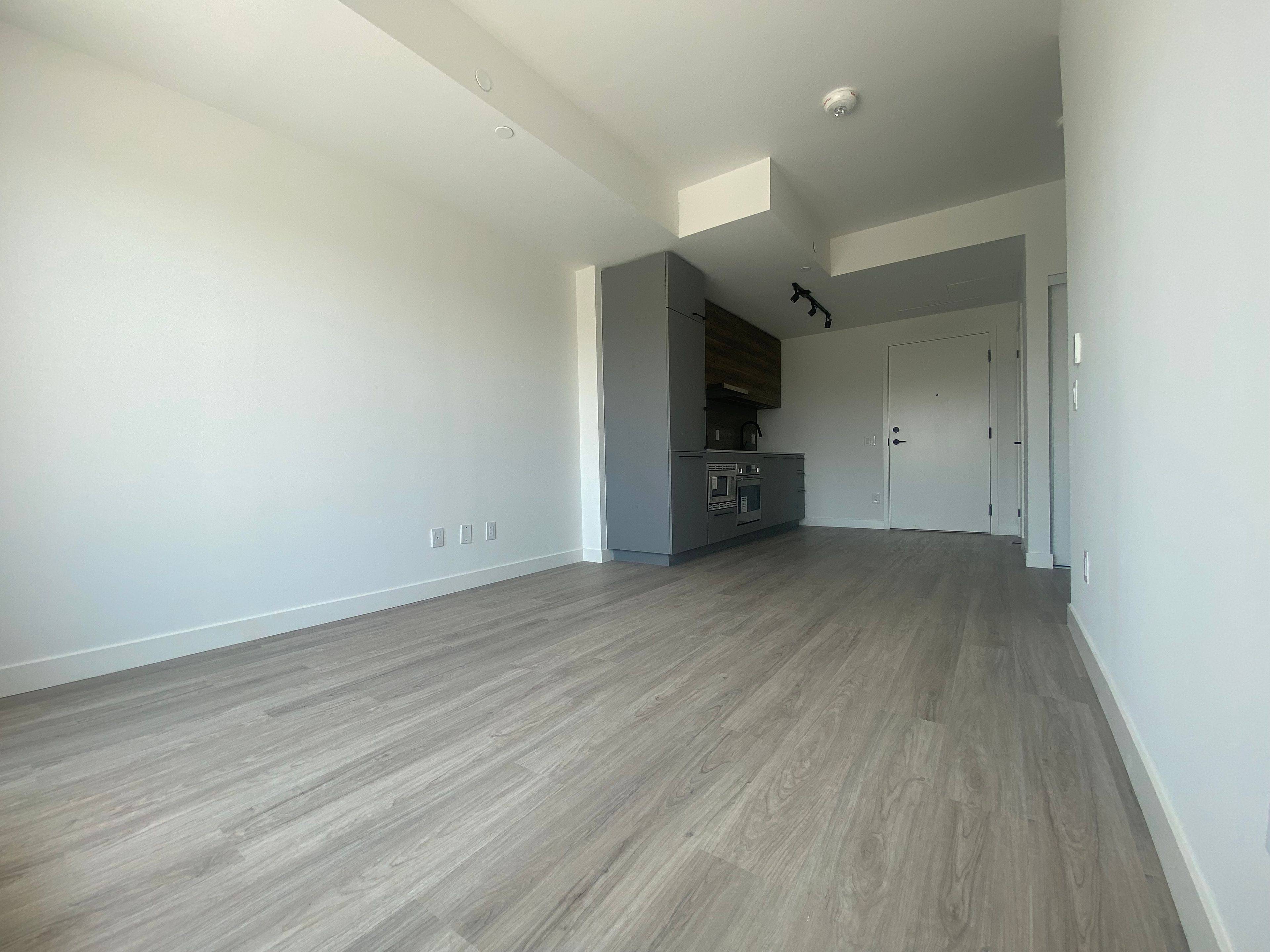 Toronto E02, ON M4L 0B7,1050 Eastern AVE #518