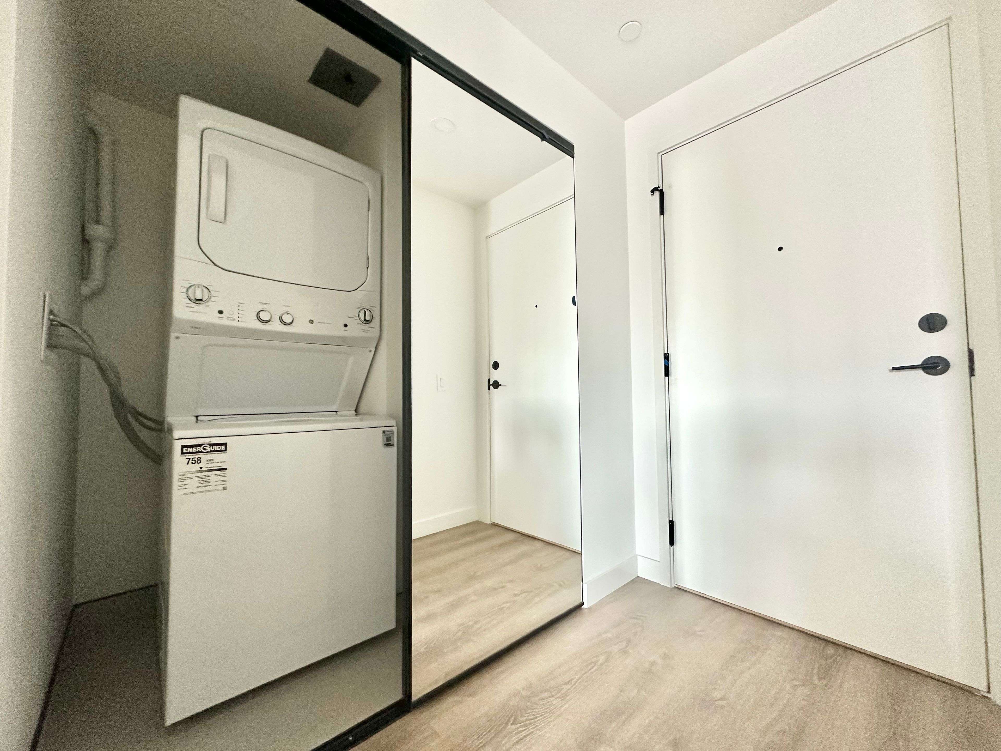 Toronto E02, ON M4L 0B7,1050 Eastern AVE #525