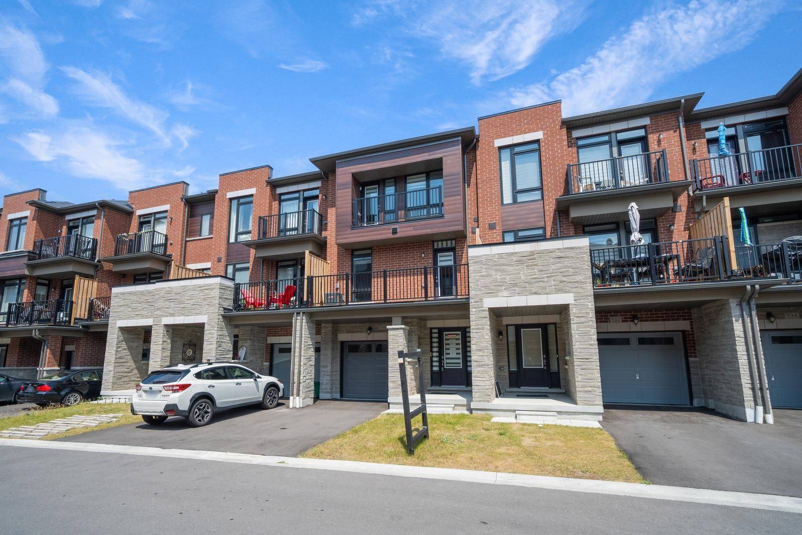 Ajax, ON L1S 0H4,530 Danks Ridge DR