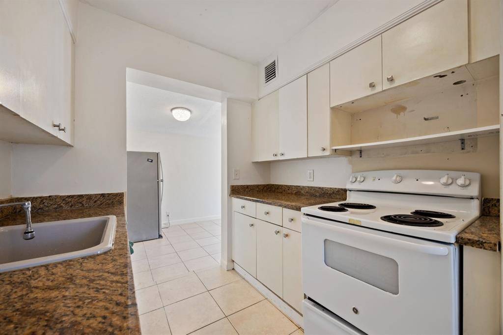 Boynton Beach, FL 33435,420 NE 27 Ave