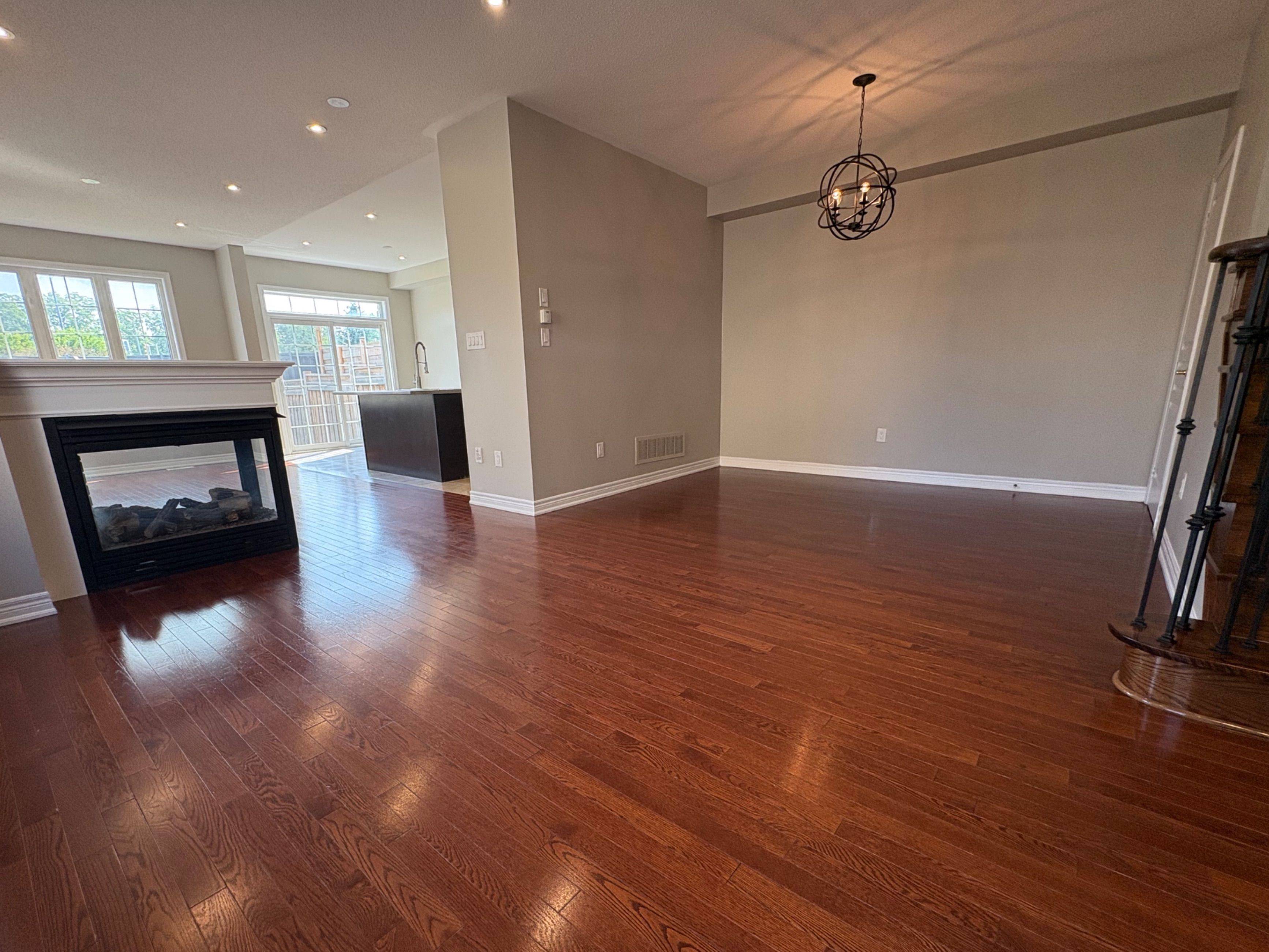 Markham, ON L6B 0S9,28 Haskett DR