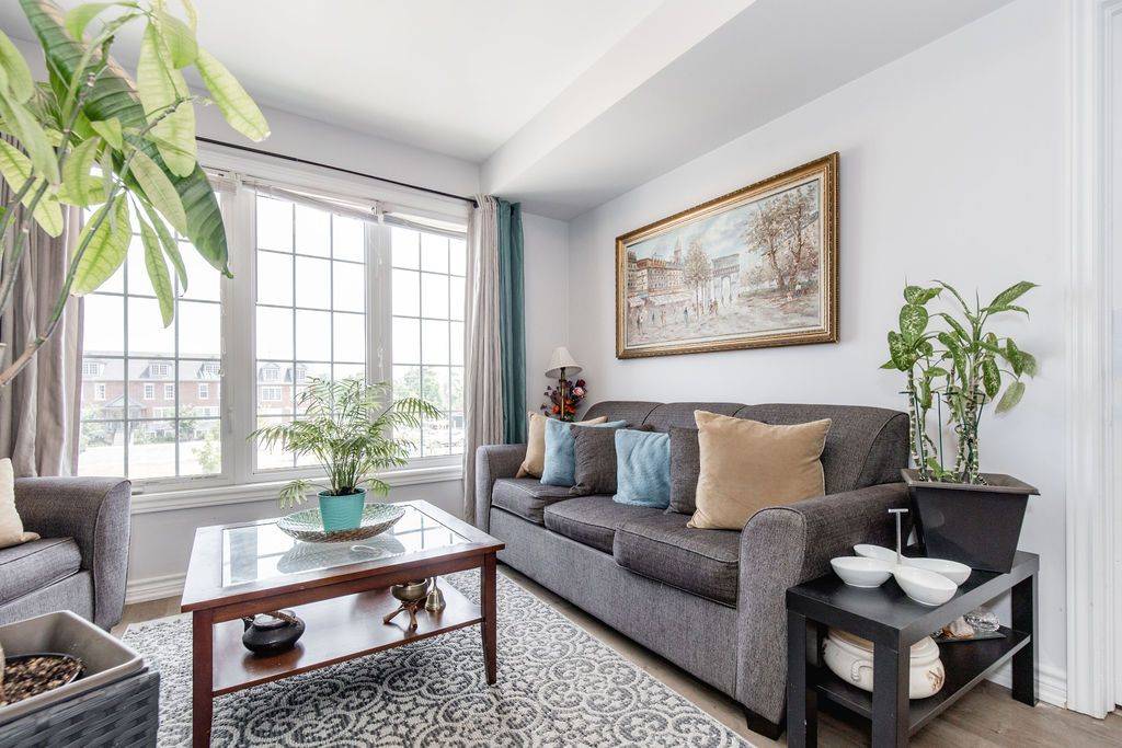 Barrie, ON L4M 7C2,246 Penetanguishene RD #6