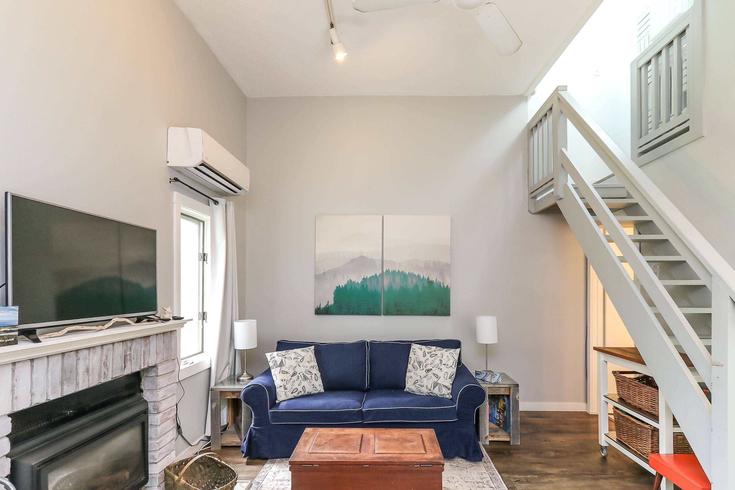 Collingwood, ON L9Y 5B4,442 Oxbow CRES