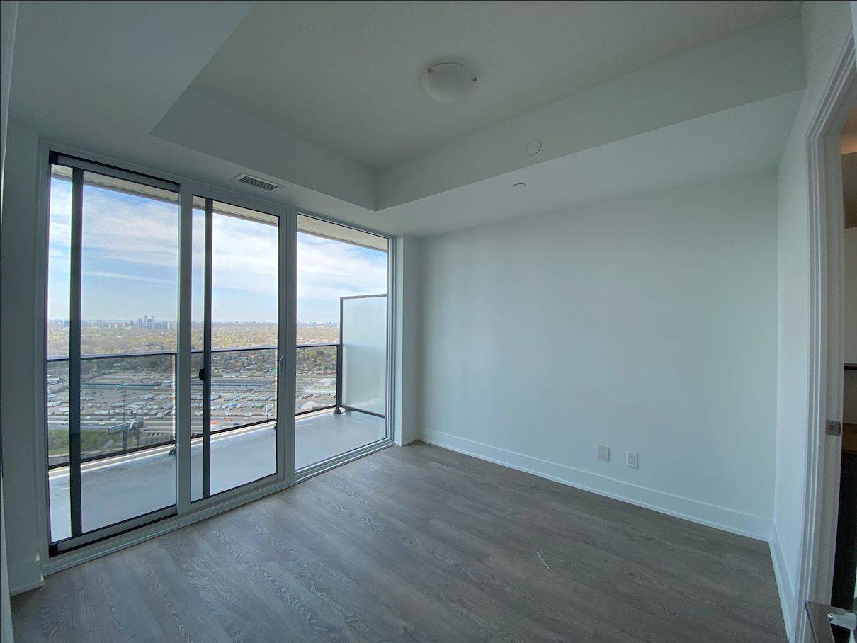 Toronto W06, ON M8V 0C4,70 Annie Craig DR #4008