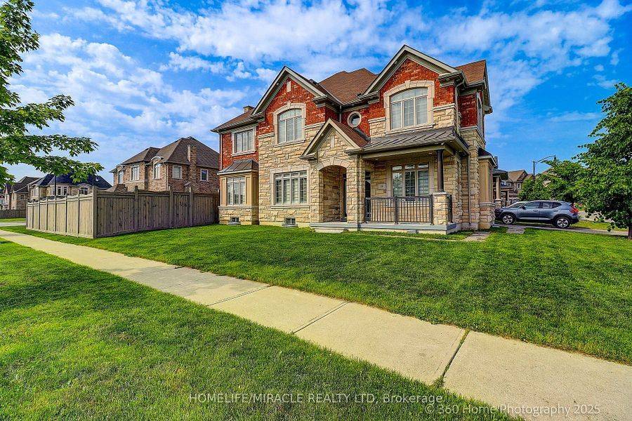 Brampton, ON L6P 4J3,84 John Carroll DR