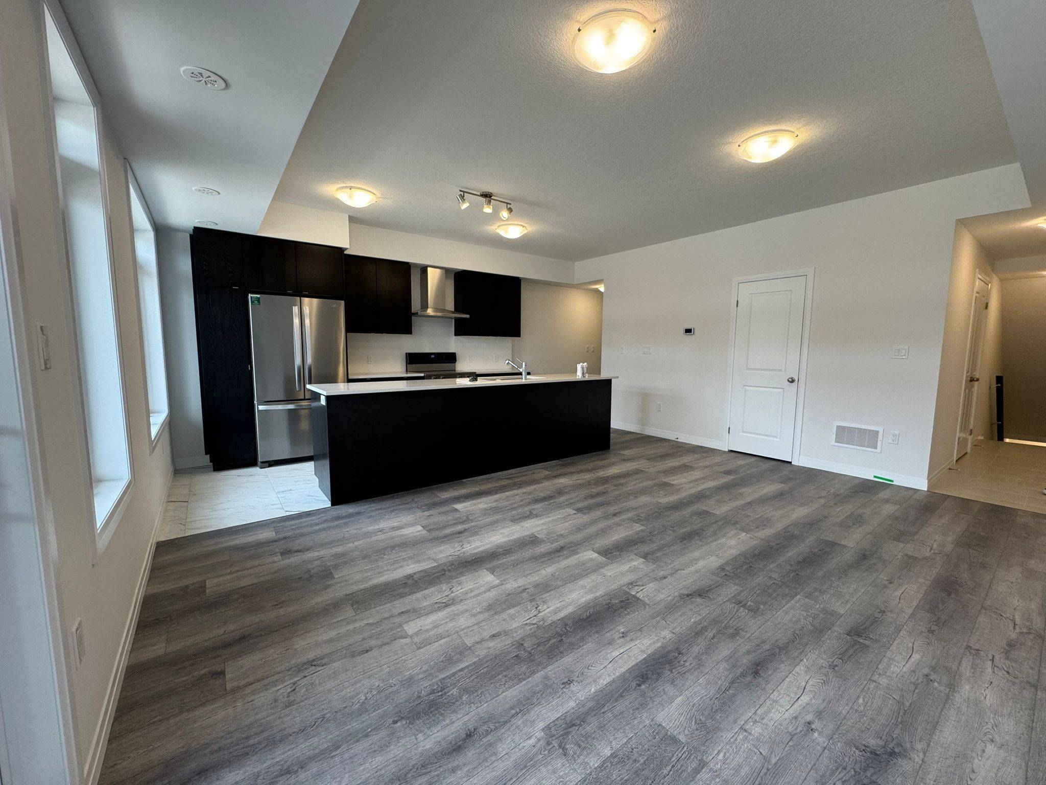 Guelph, ON N1L 1B3,67 Thatcher DR