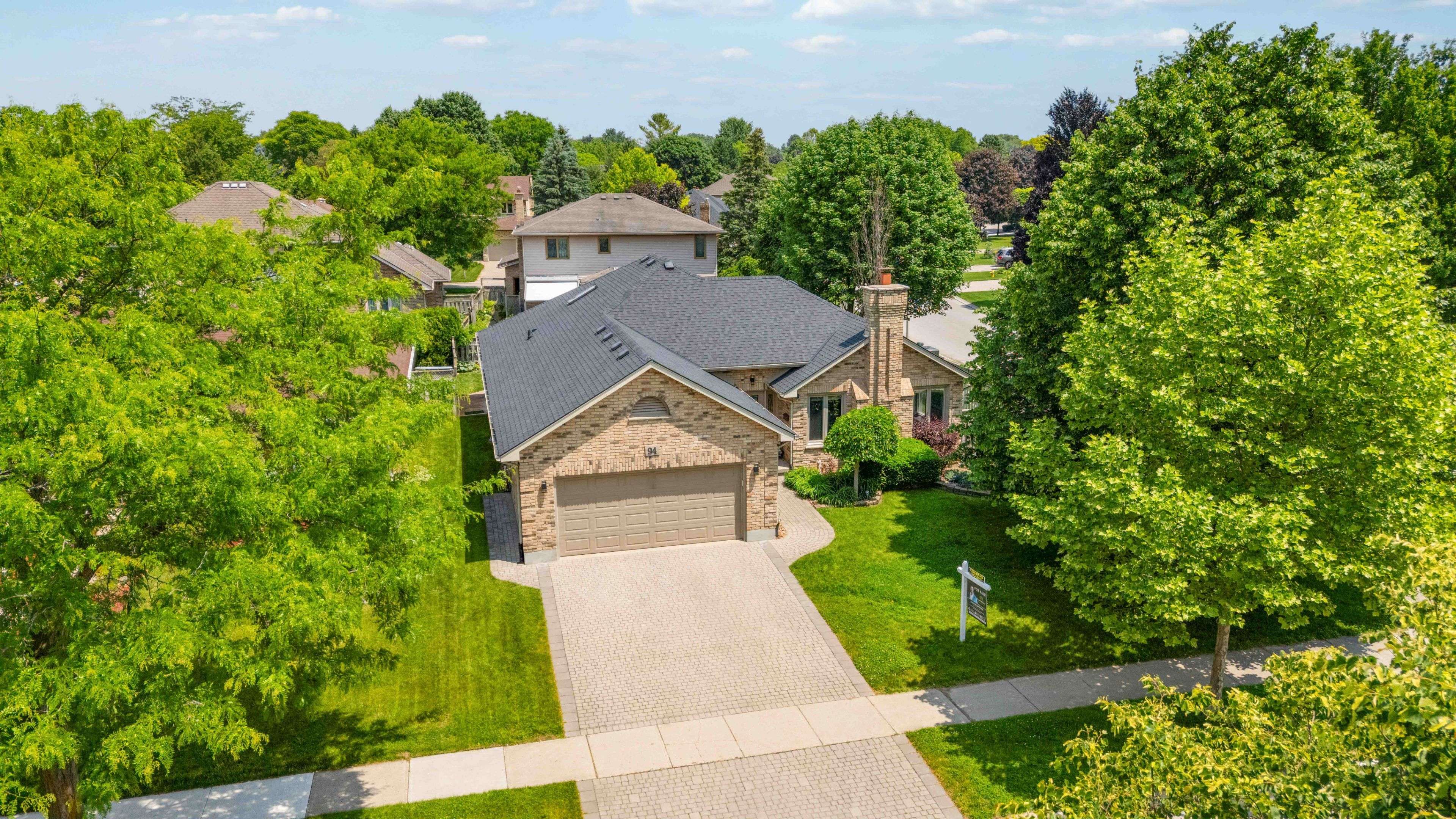 London North, ON N5X 3N1,94 SUNNYSIDE DR