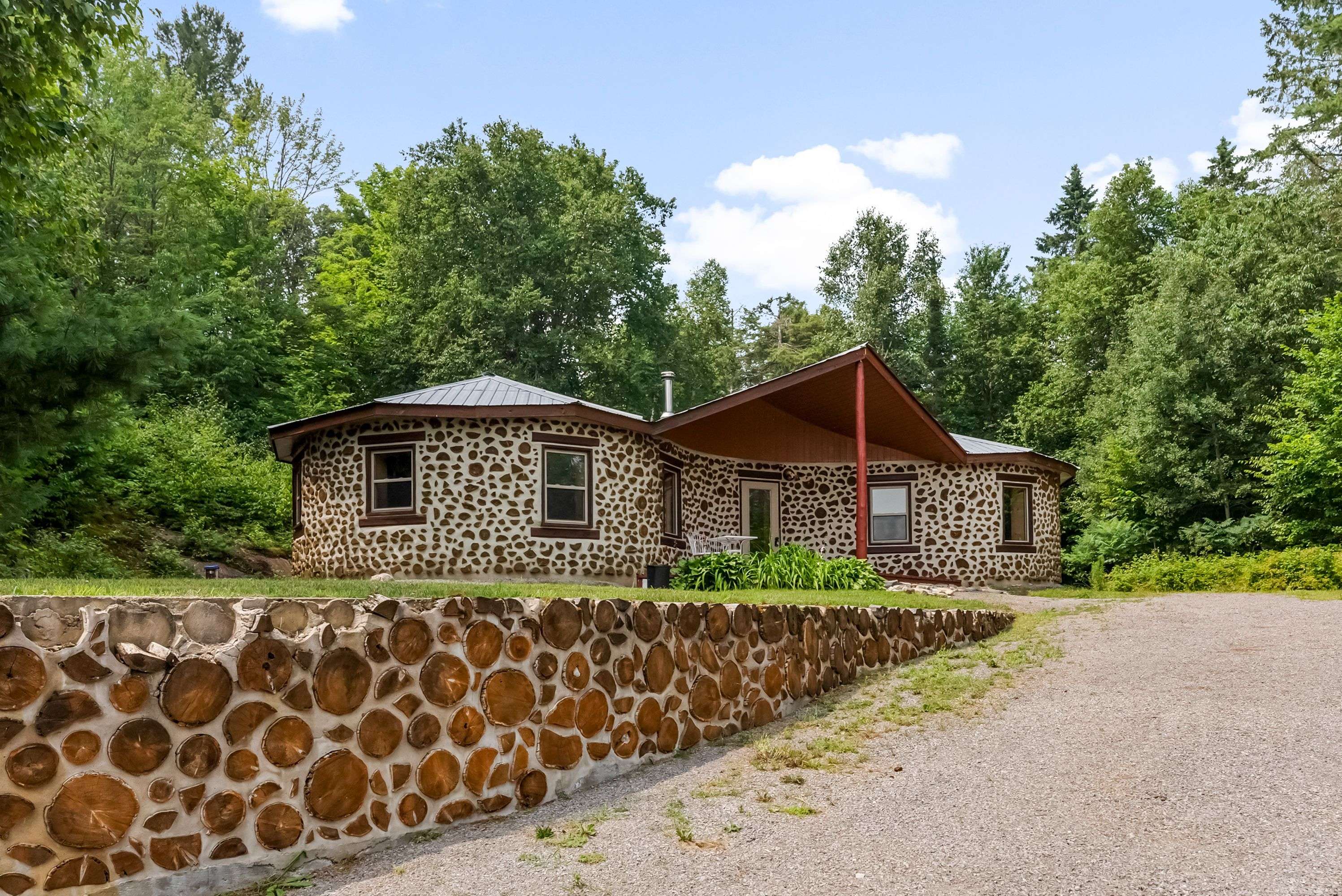 Greater Madawaska, ON K0J 2R0,5401 Centennial Lake RD