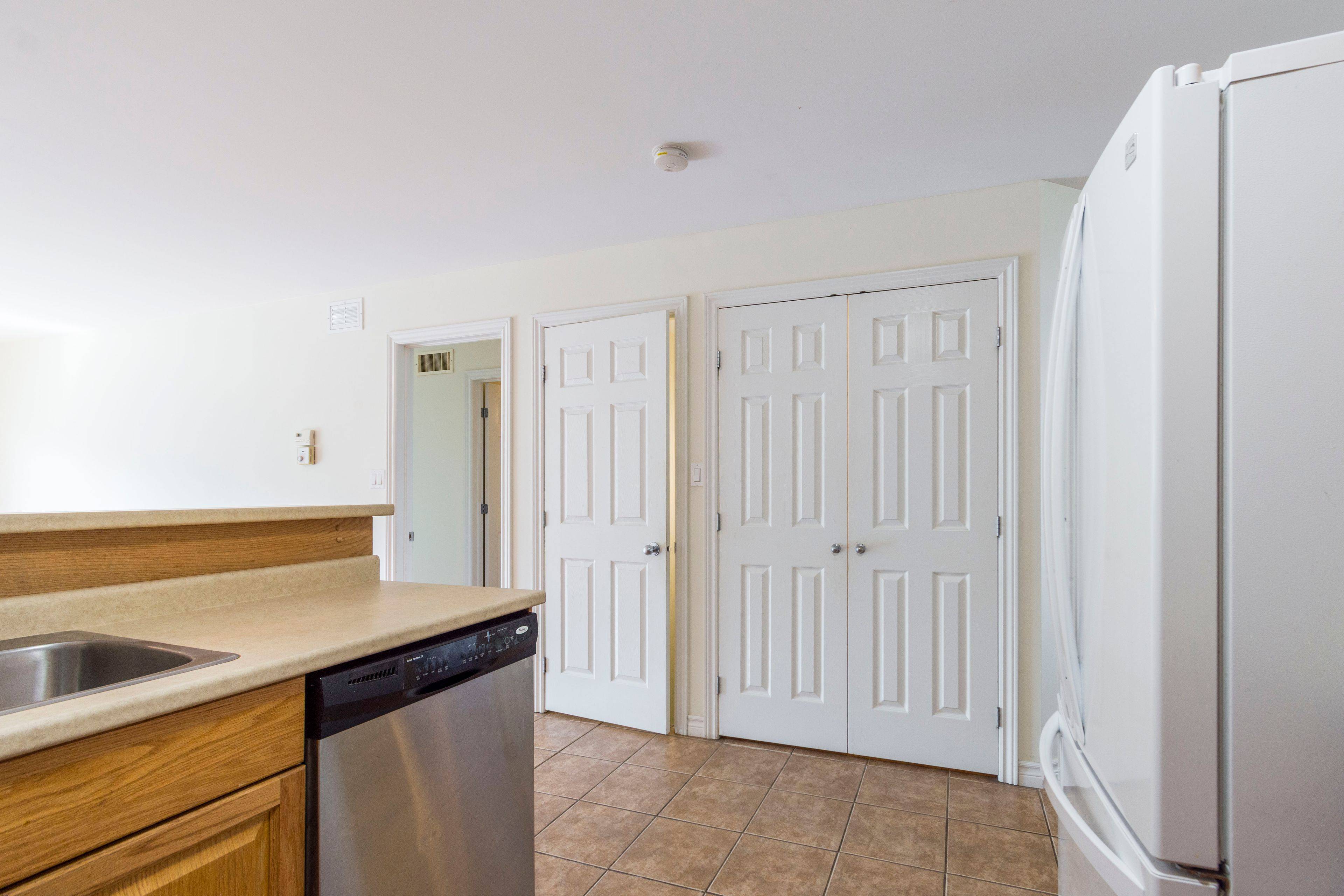 Brighton, ON K0K 1H0,15D Gross ST
