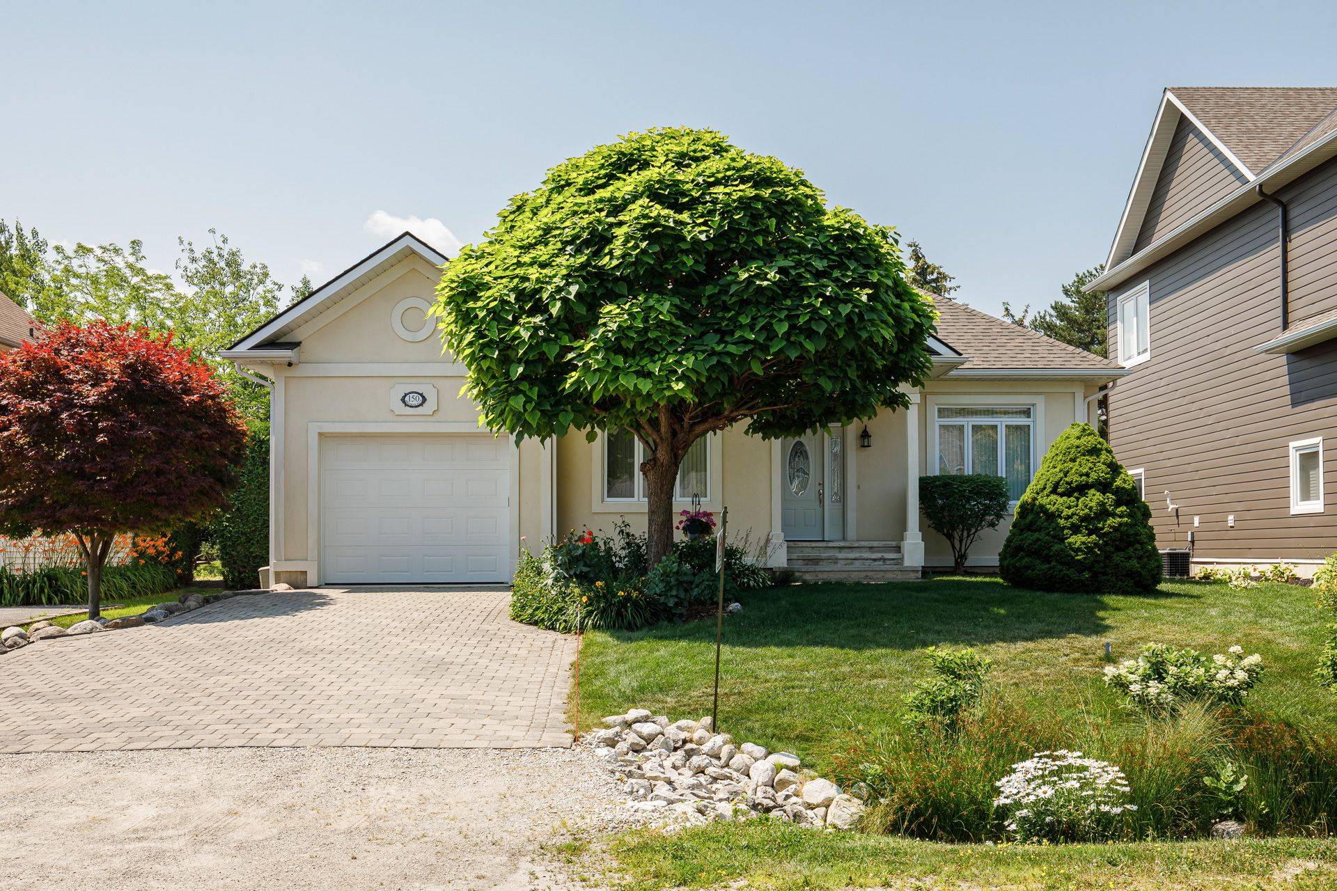 Blue Mountains, ON L9Y 0M2,150 Brooker BLVD