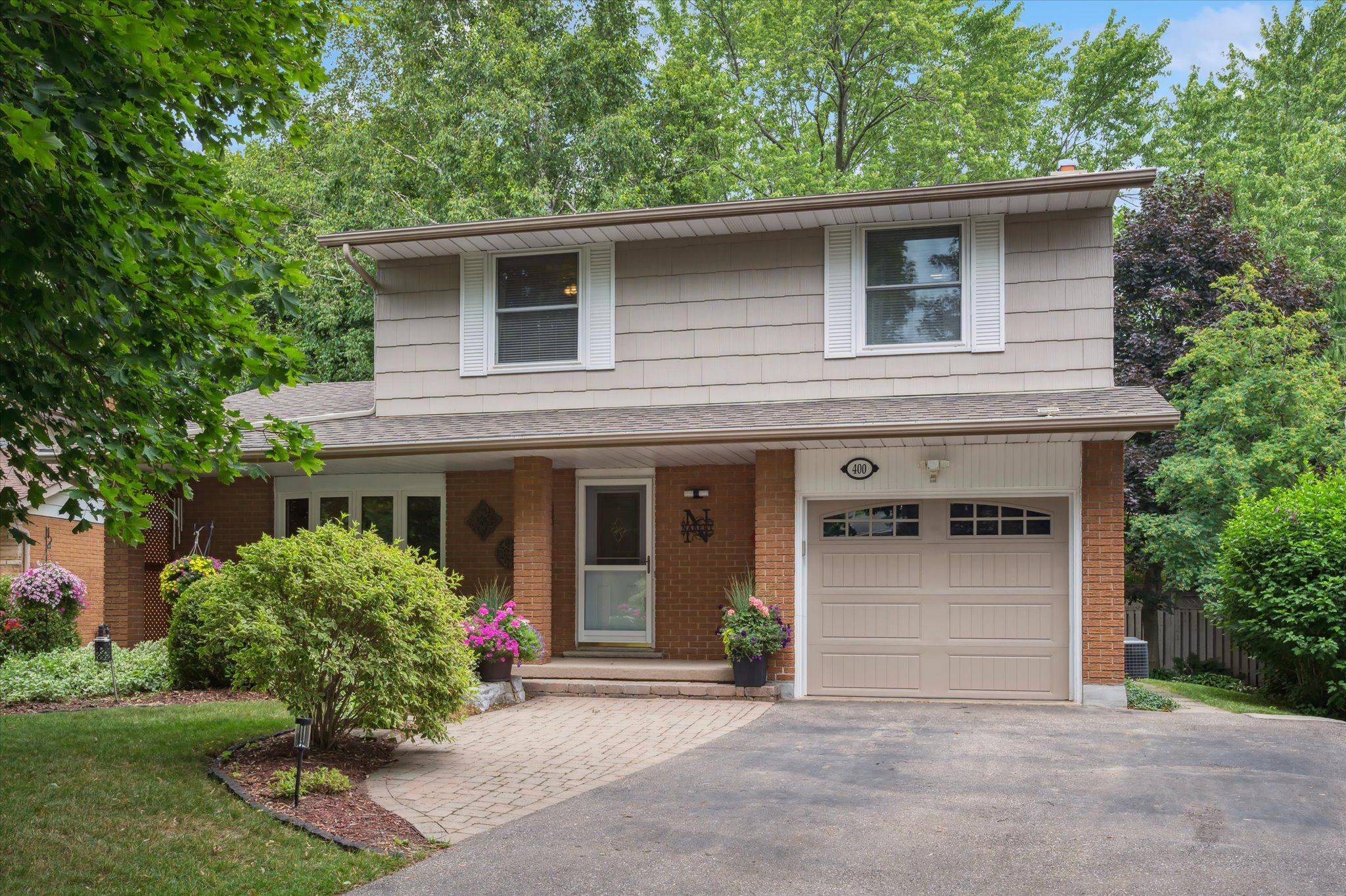 Waterloo, ON N2K 2H9,400 Shallmar CT