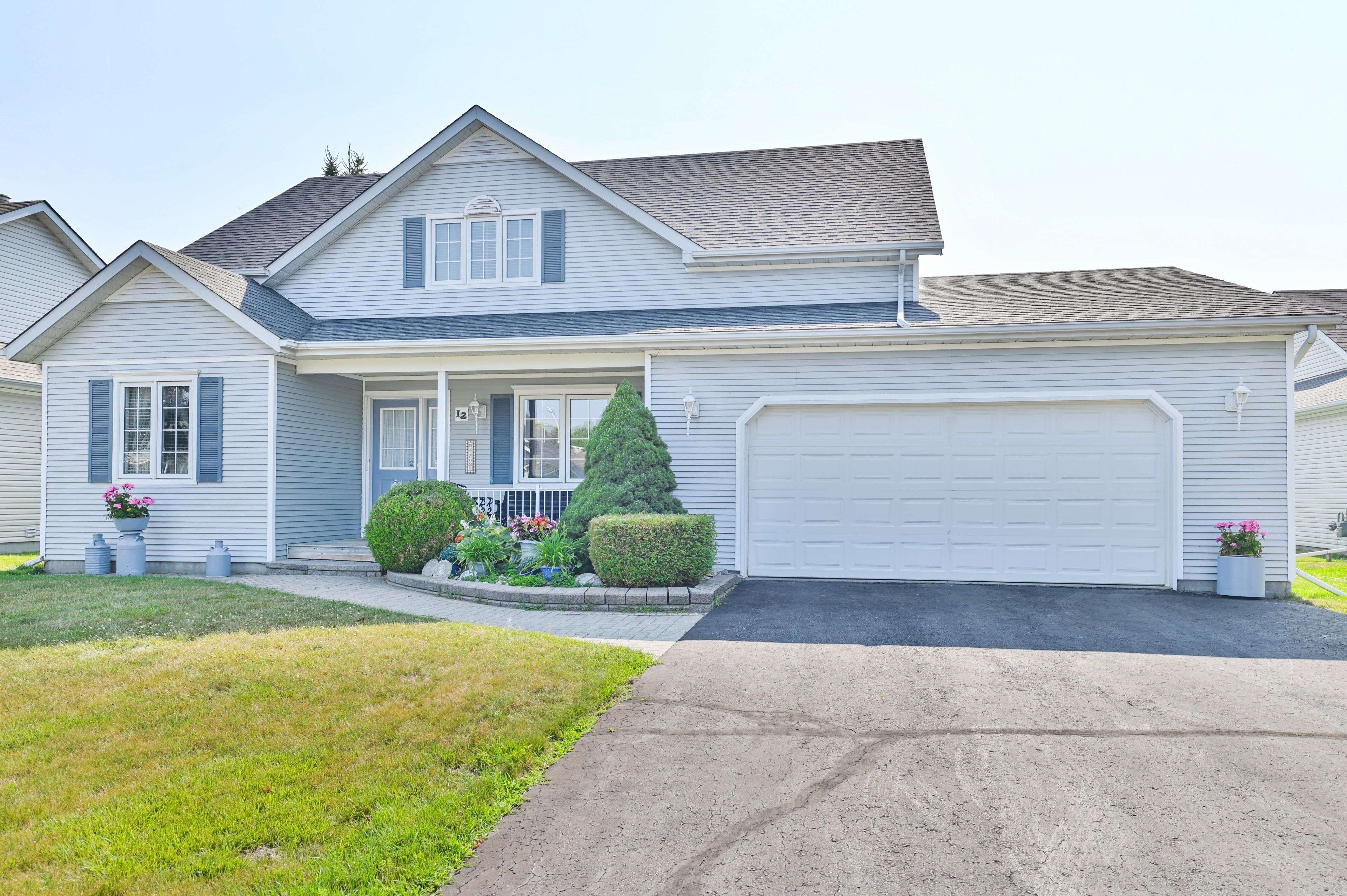 Brighton, ON K0K 1H0,12 Nesbitt DR