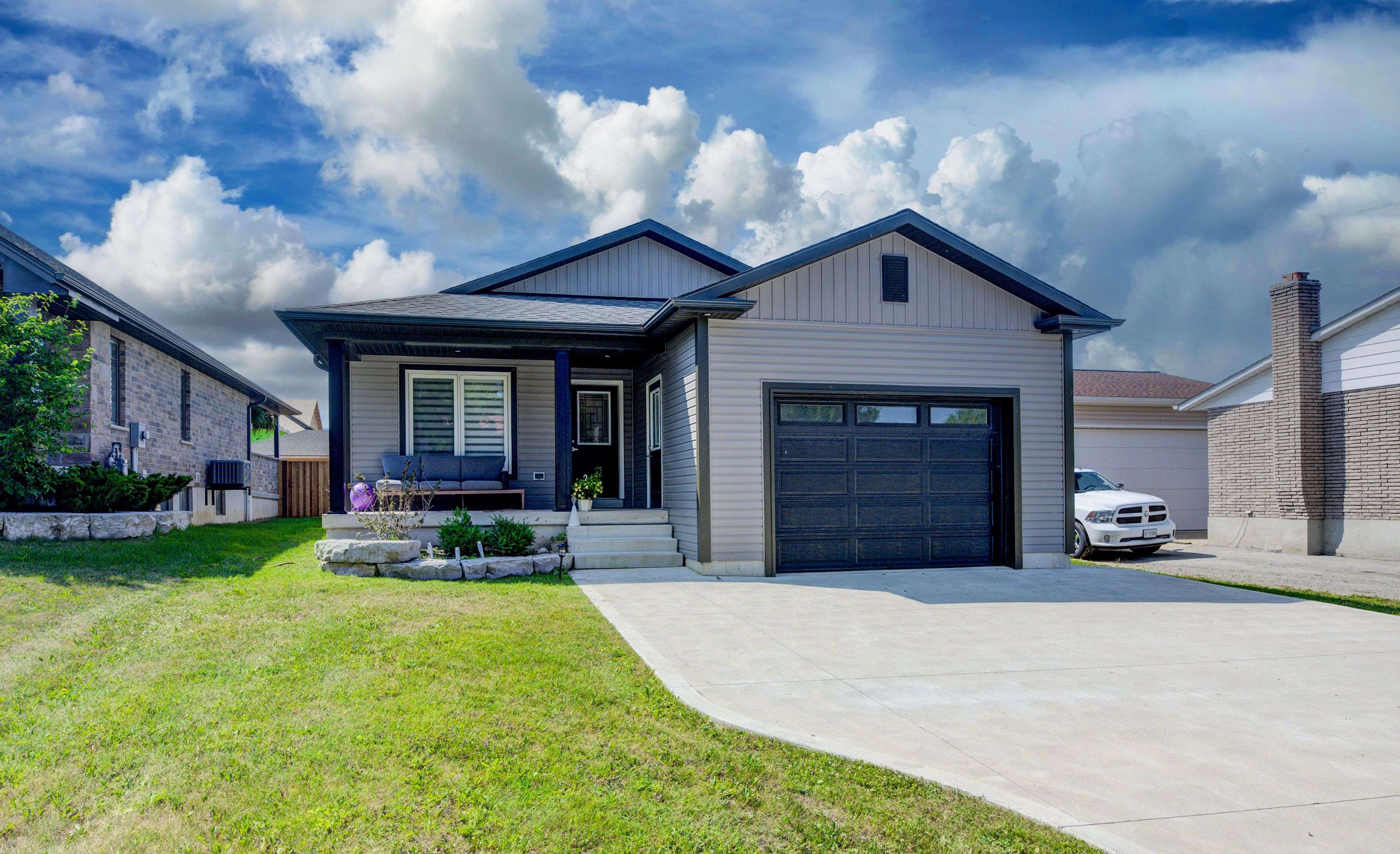Wellington North, ON N0G 2L3,780 WATERLOO ST