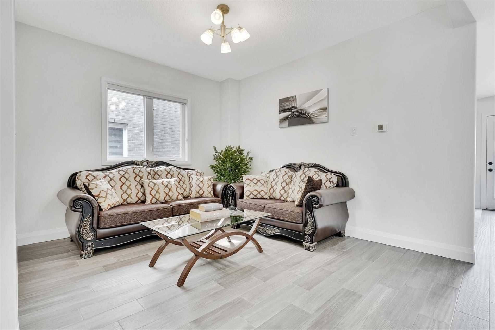 London South, ON N6M 2G8,2997 Doyle DR