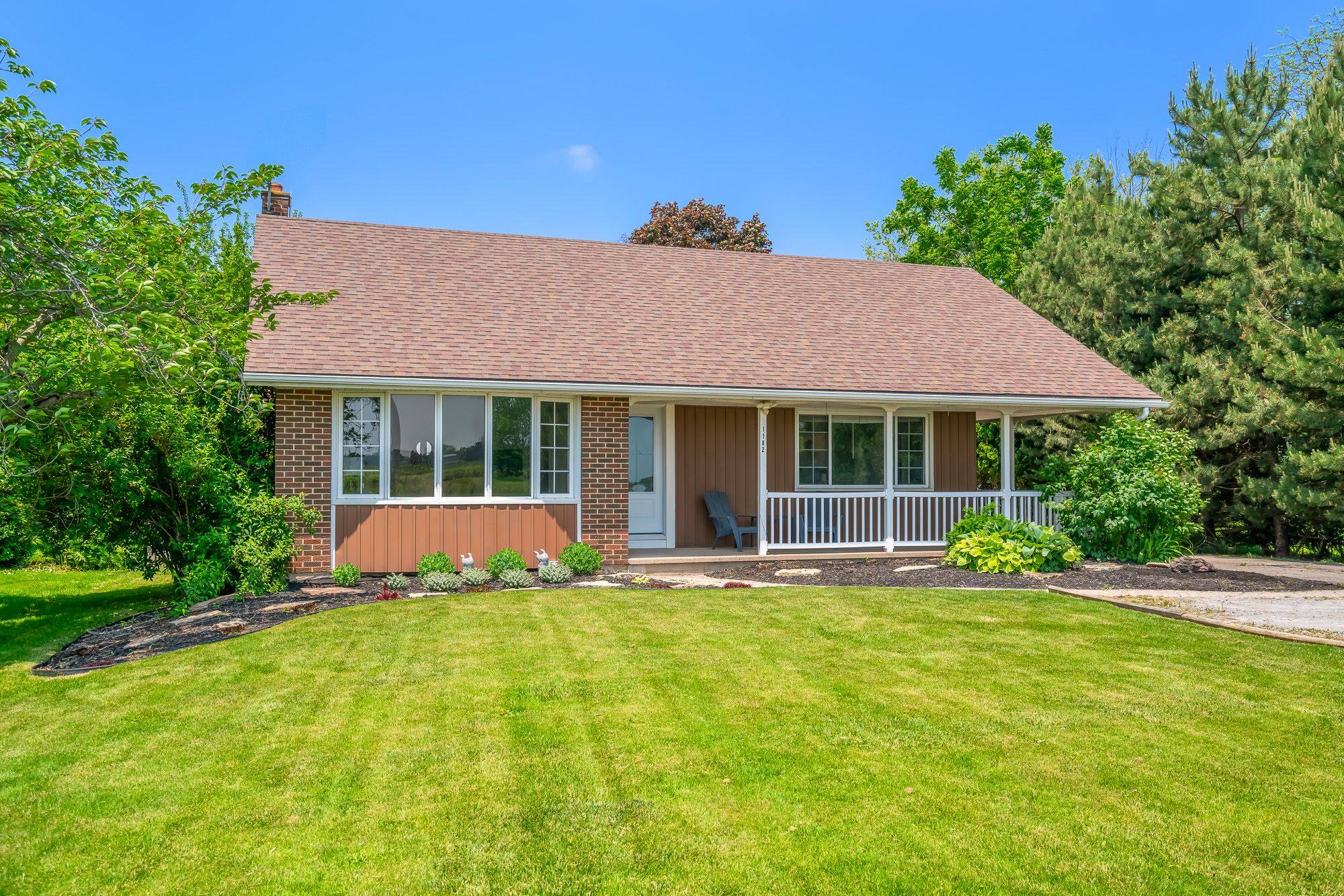 1182 Lakeshore RD, St. Catharines, ON L2R 6P9