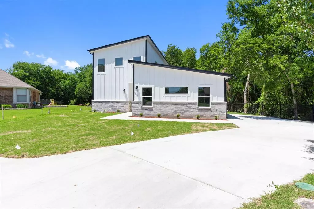Desoto, TX 75115,403 Tealridge Court