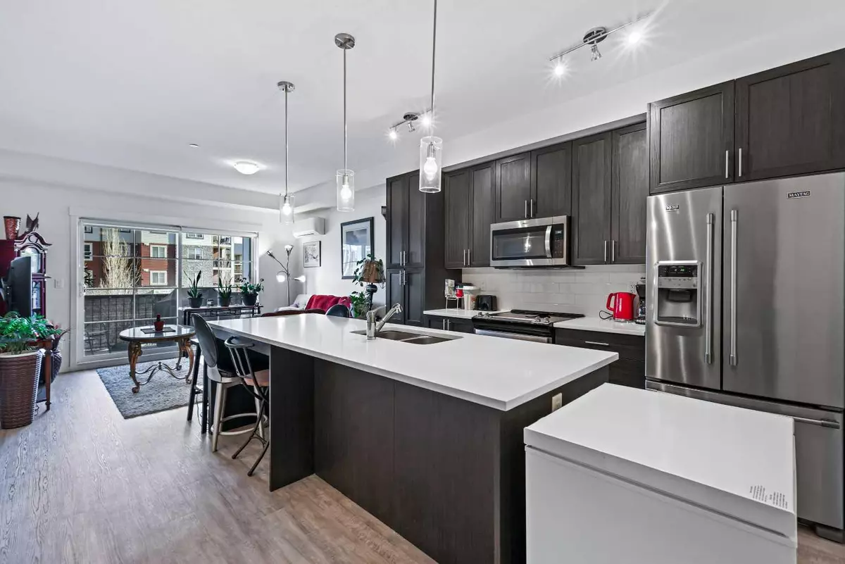 Calgary, AB T2X4A4,151 Legacy Main ST SE #8207