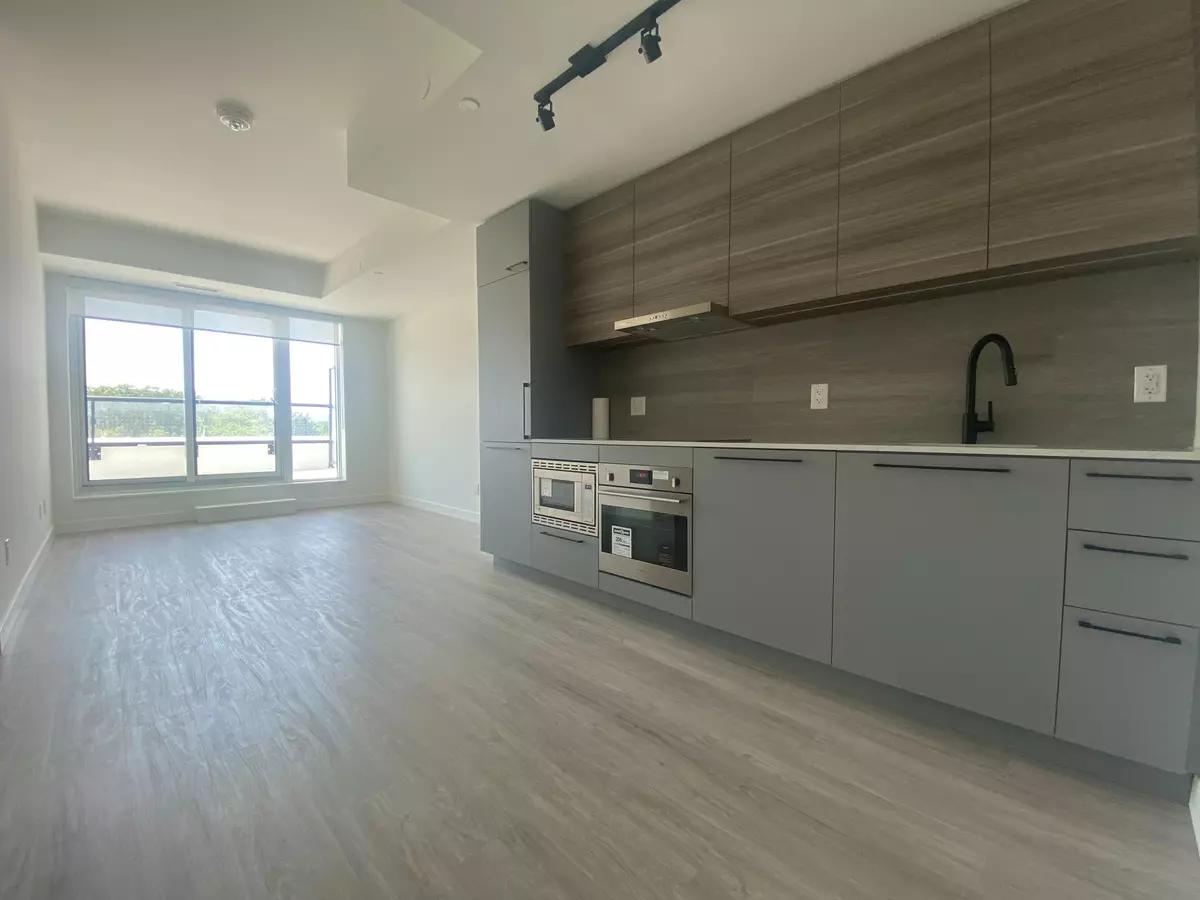 Toronto E02, ON M4L 0B7,1050 Eastern AVE #518