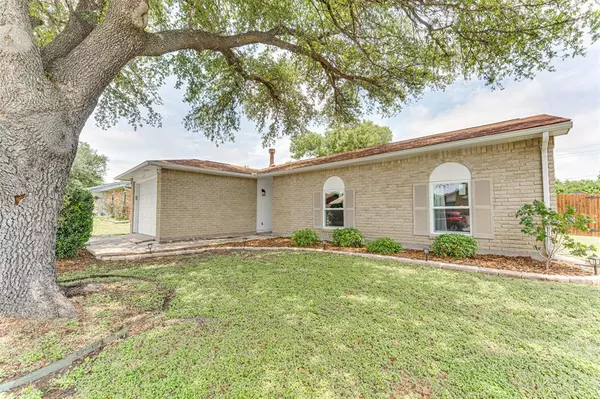 Rowlett, TX 75089,6117 Magnolia Lane