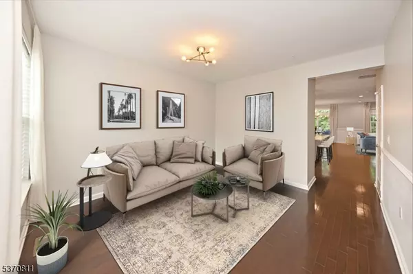 Waldwick Boro, NJ 07463,6 Masterson Ct #6