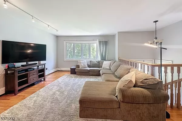 Rockaway Twp., NJ 07866,17 Wenonah Ave