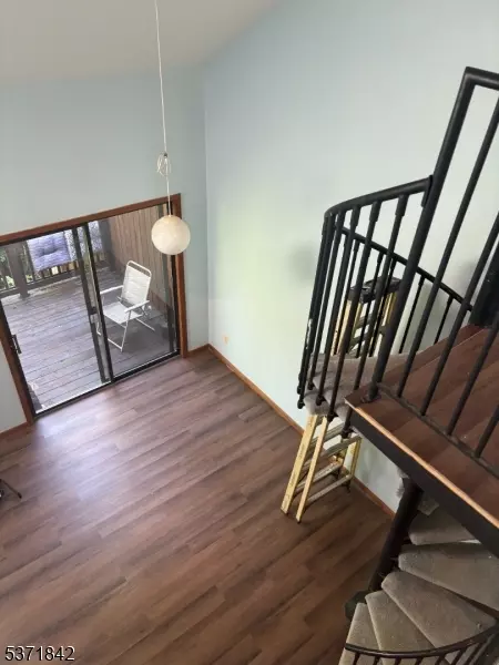 Vernon Twp., NJ 07462,1 Pinehurst Ct #6