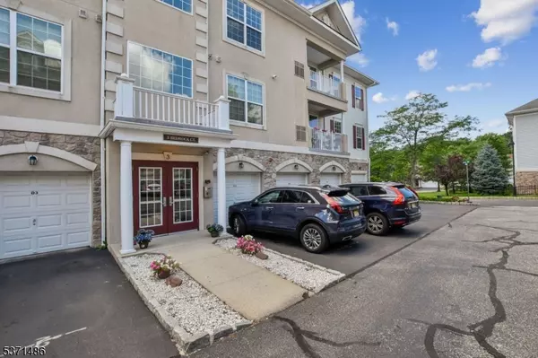 3 Bedrock Ct #B3, Woodland Park, NJ 07424