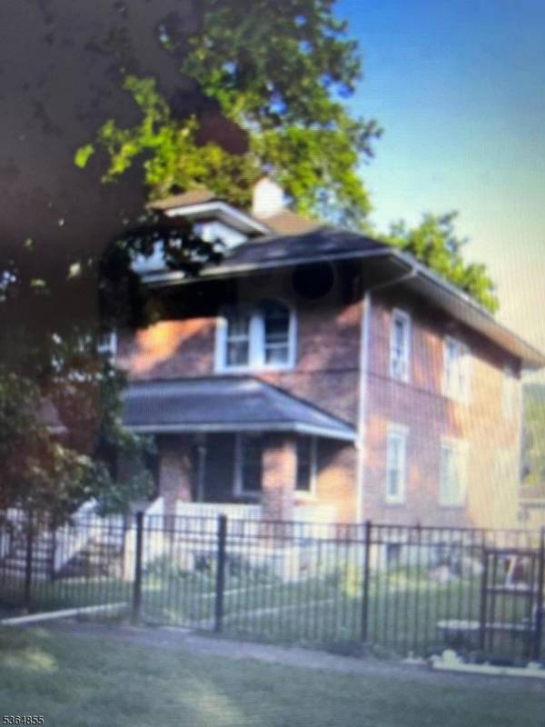 13 Mill Road, Holland Twp., NJ 08848