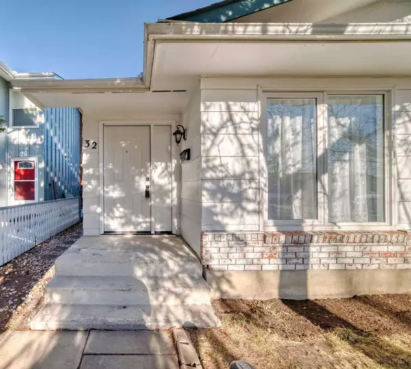 Calgary, AB T2X 1P9,32 Midland PL Southeast