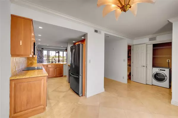 Pompano Beach, FL 33060,1100 SE 5 #97