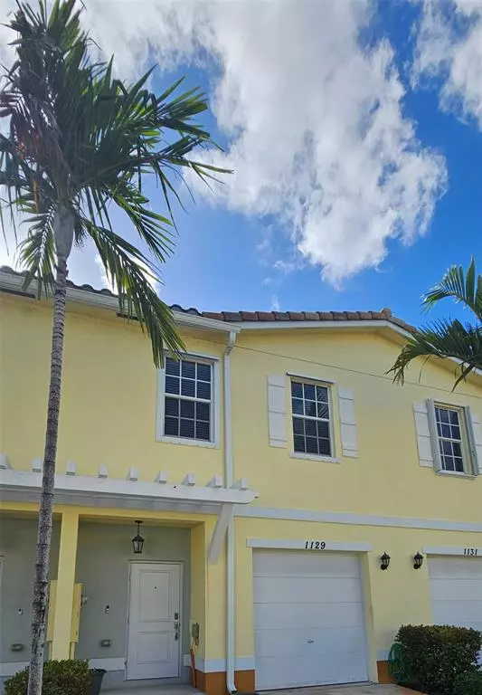 1129 NW 41st Ln, Lauderhill, FL 33313
