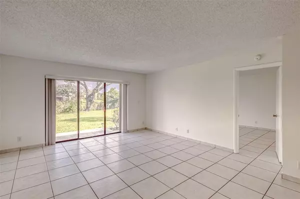 Sunrise, FL 33351,9818 Nob Hill Ct #9818